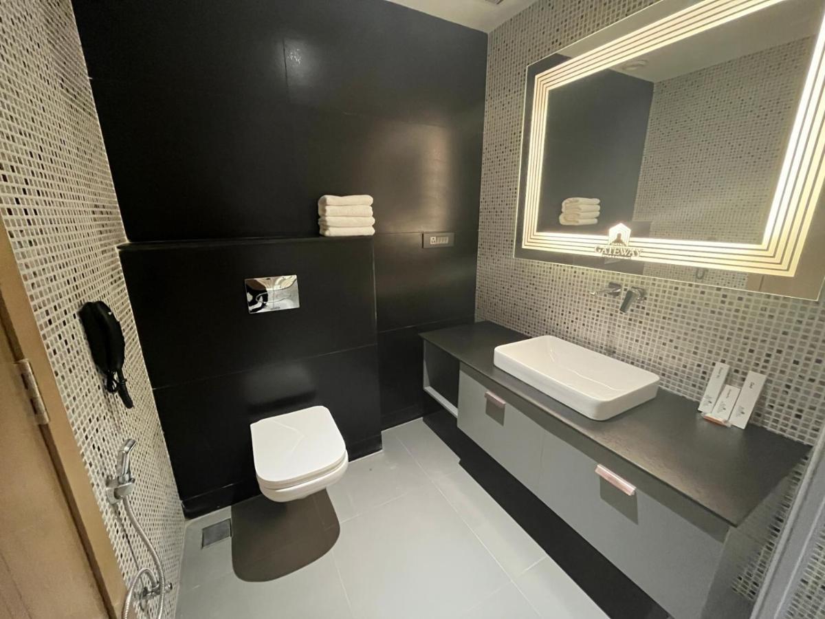 Hotel Dayal Gateway Lucknow Esterno foto