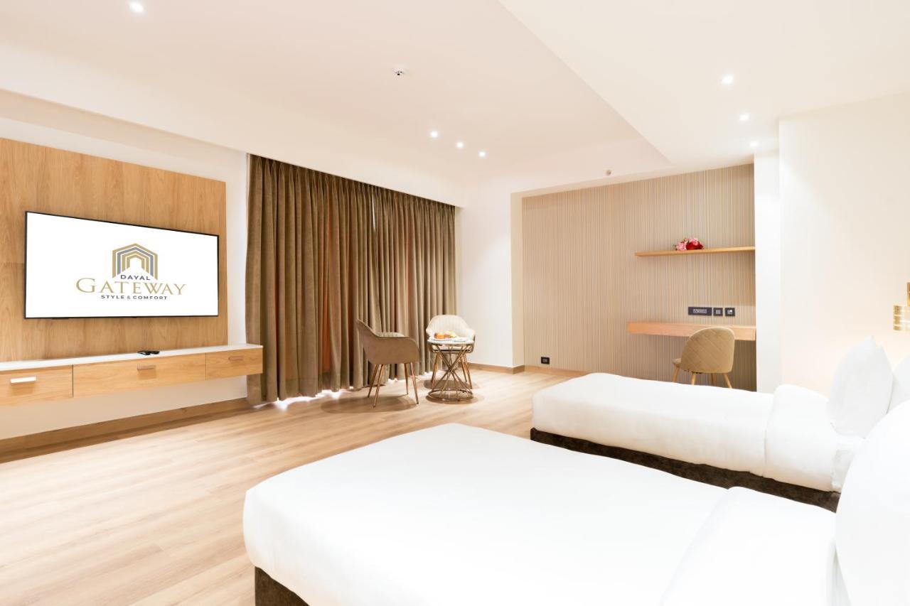 Hotel Dayal Gateway Lucknow Esterno foto