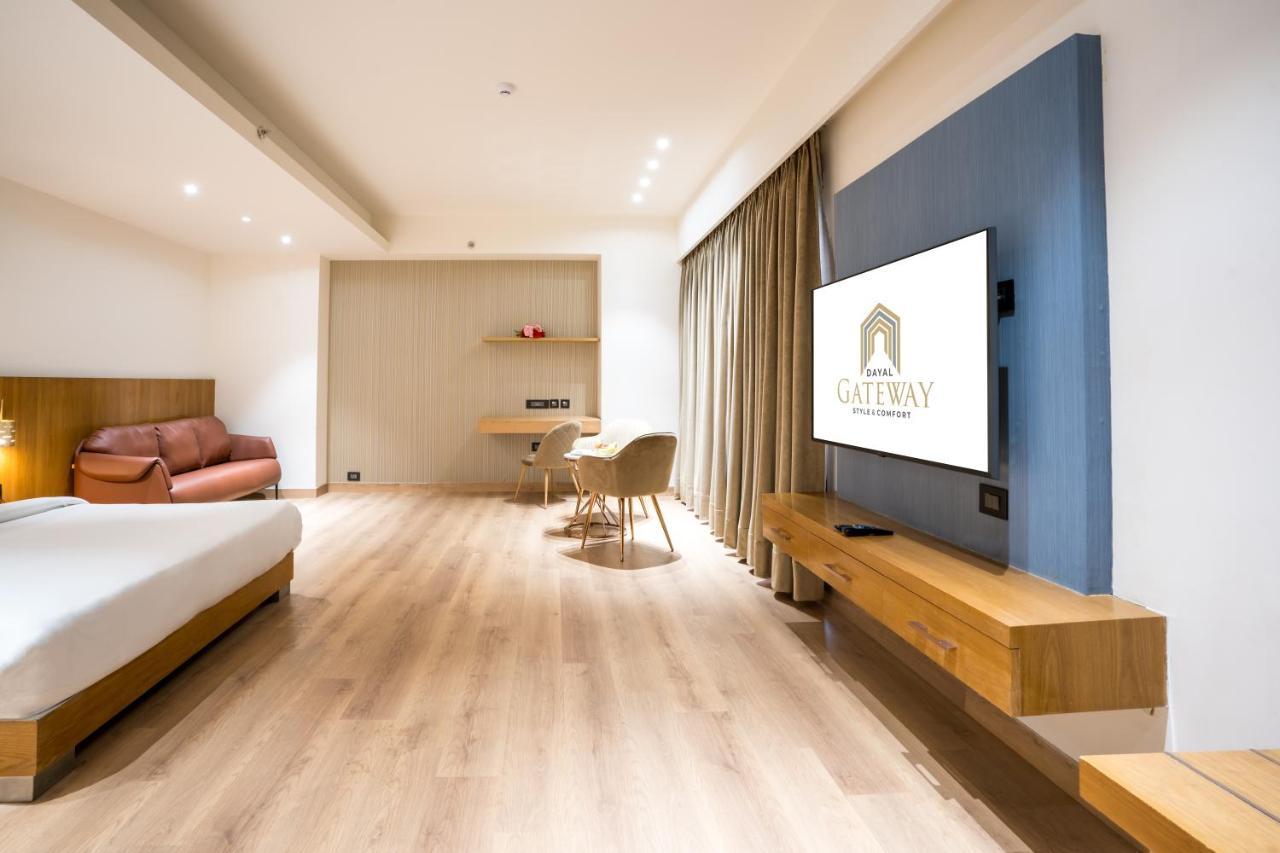 Hotel Dayal Gateway Lucknow Esterno foto