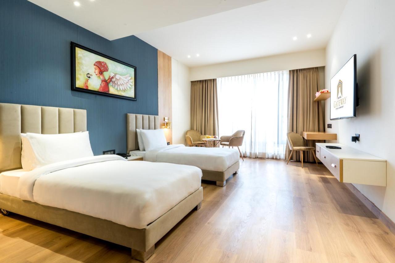 Hotel Dayal Gateway Lucknow Esterno foto