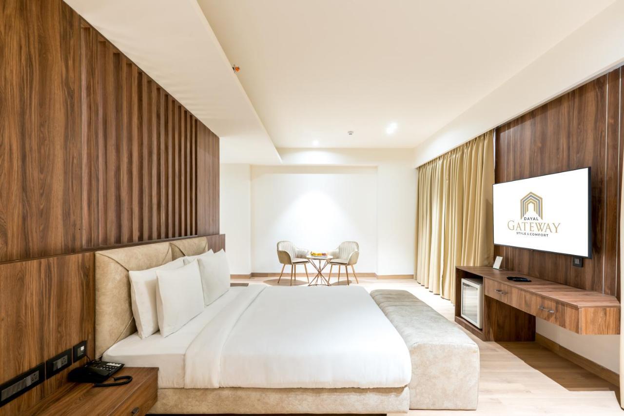 Hotel Dayal Gateway Lucknow Esterno foto